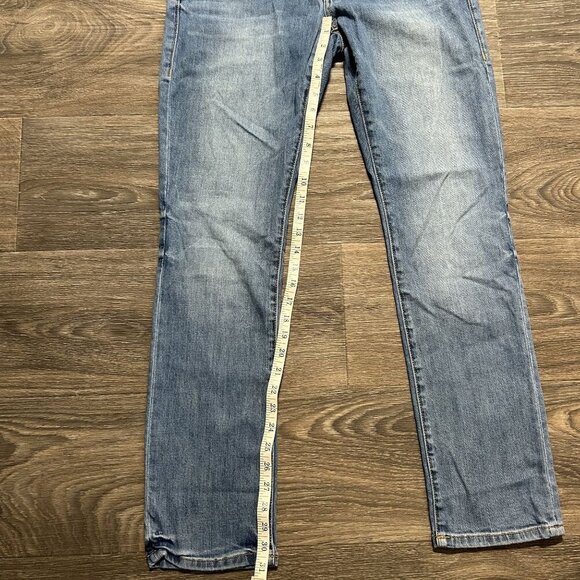 Cabi  Jeans SZ 6 Style 5309 High Rise Straight Jeans Ibiza Light Wash Stonewash - Picture 7 of 9